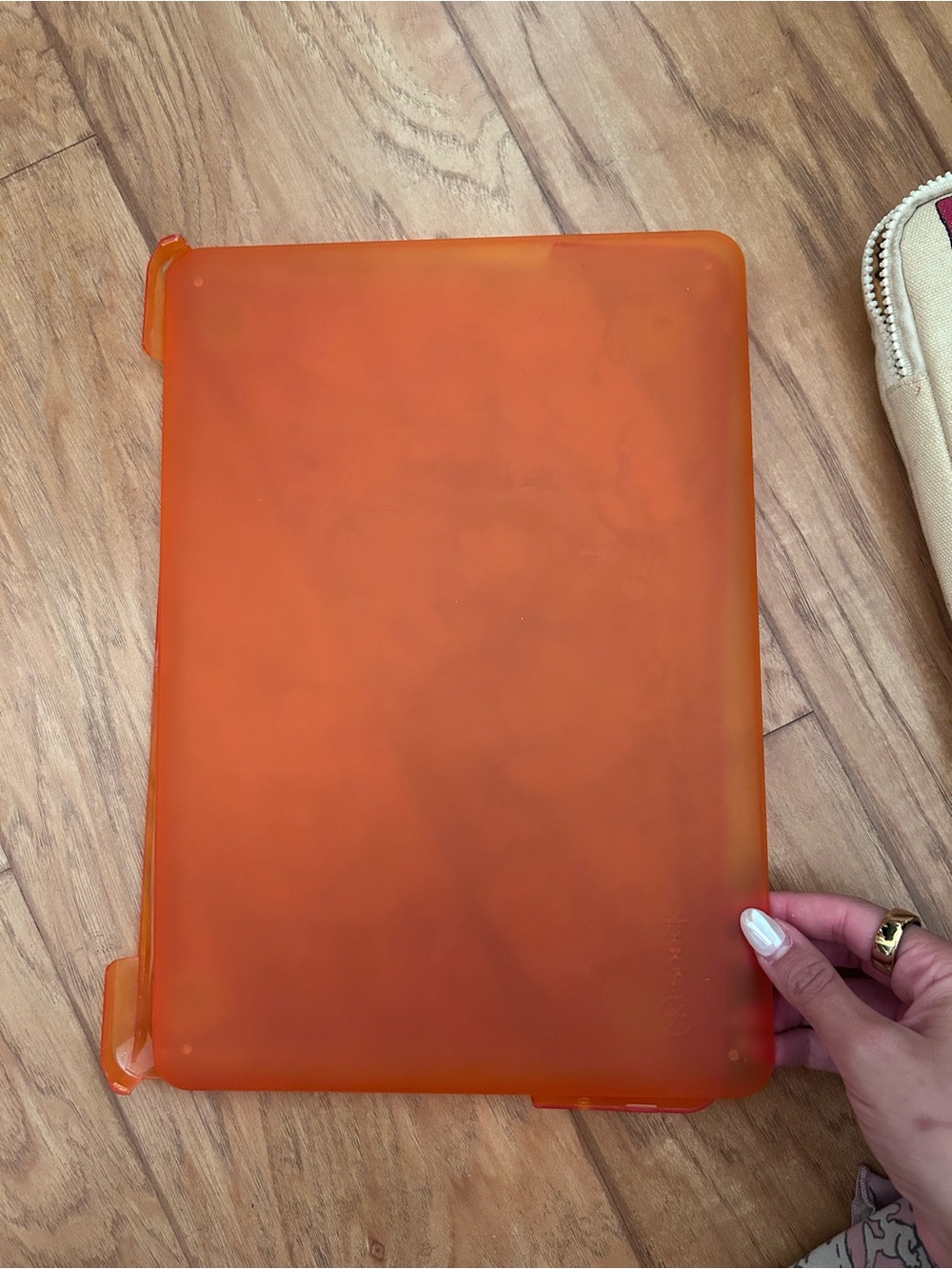 speck Orange laptop Case - Slim Protective Cover